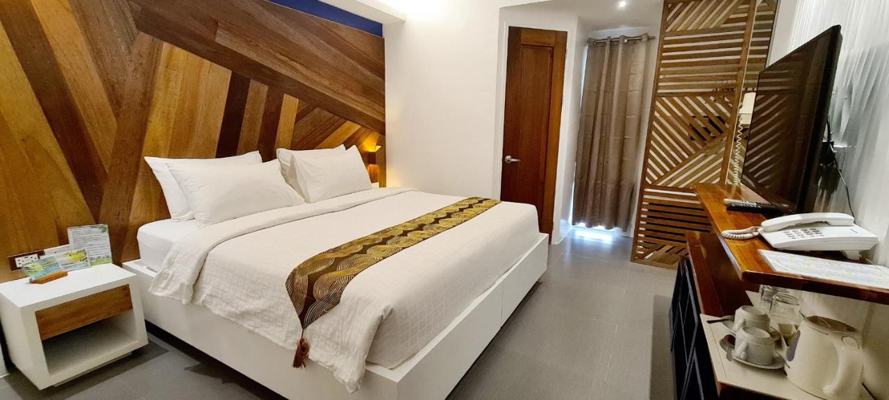 The Paragon Boracay Suites Manoc-Manoc Εξωτερικό φωτογραφία